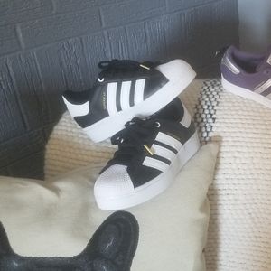 Sneakers - addidas superstars